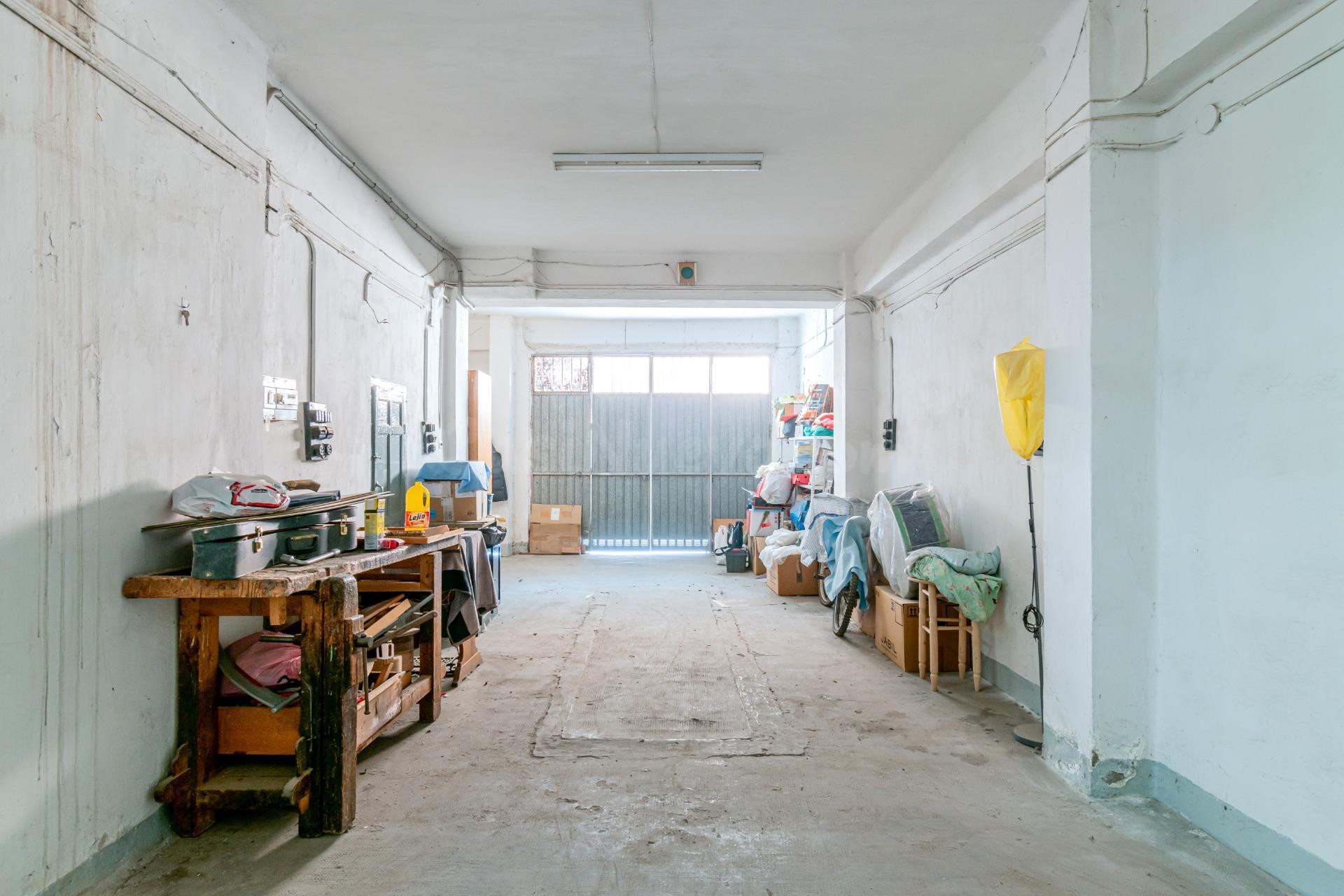 Local comercial 98m² en venta - Zaidin