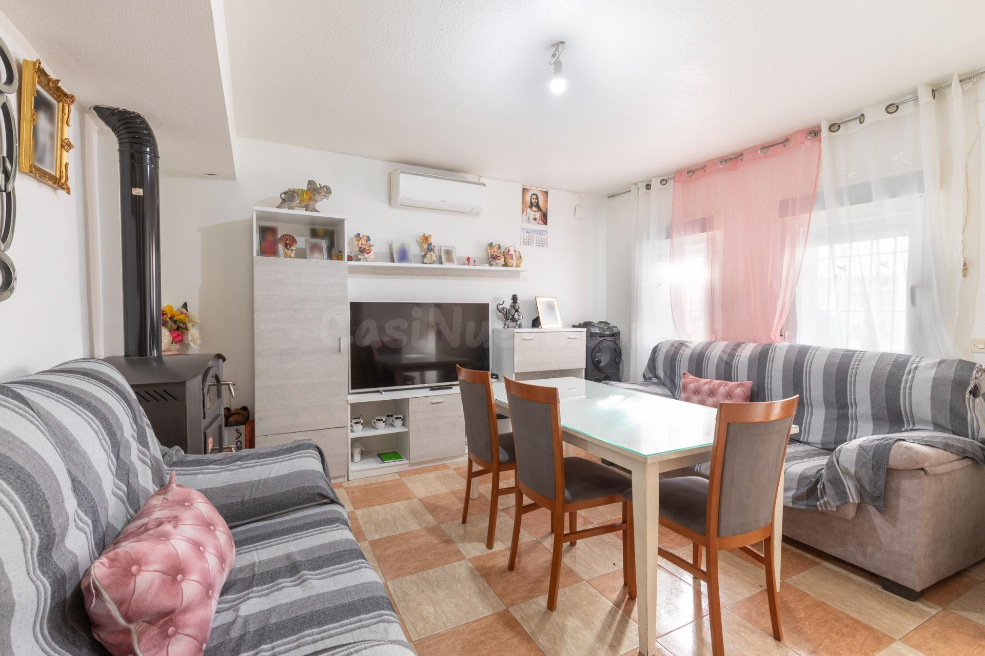CASA EN VENTA EN GUADIX – ZONA MERCADONA - foto 2
