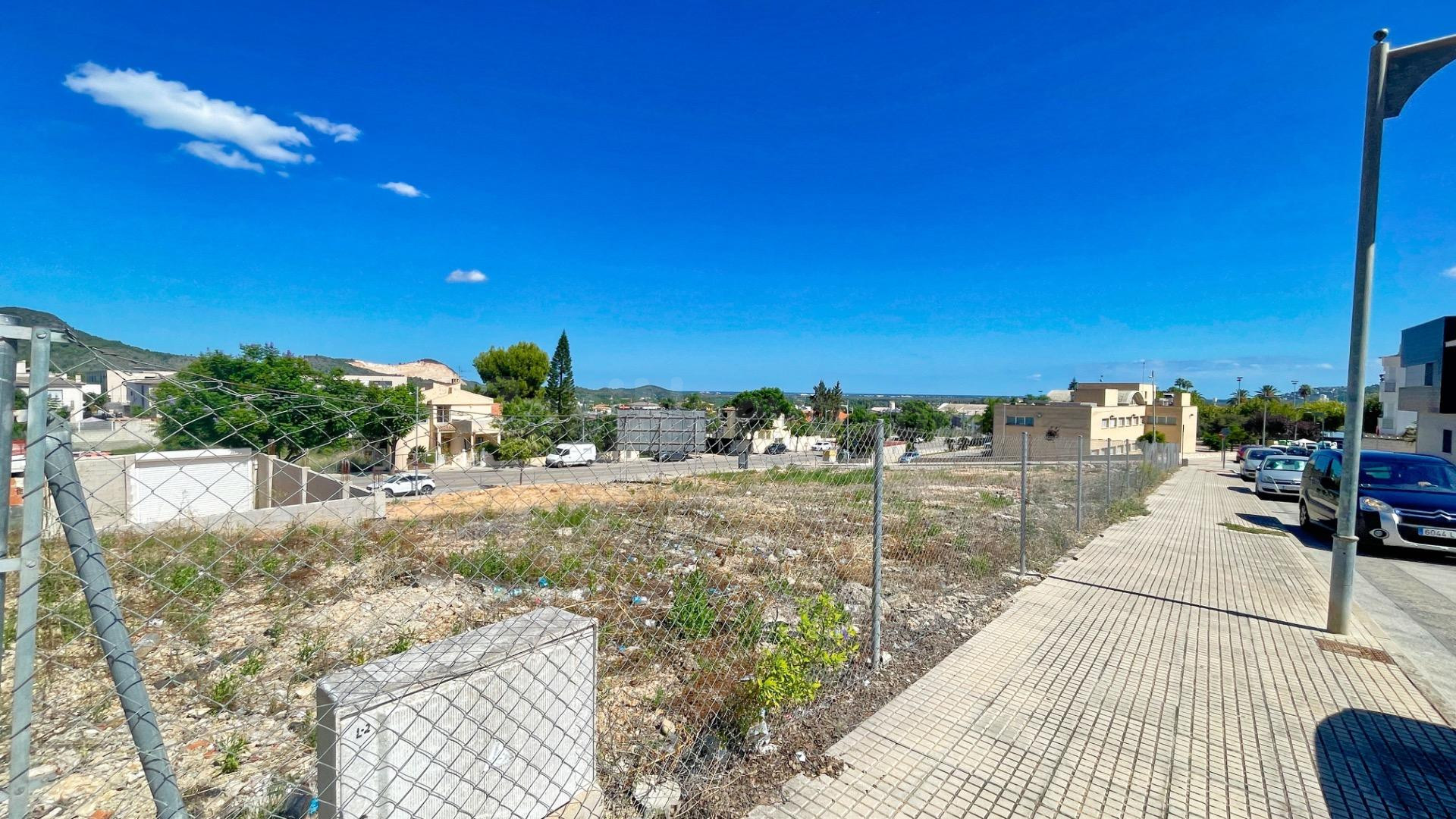 Parcela urbana en venta en Pego – Excelente ubicación en Cal - foto 2