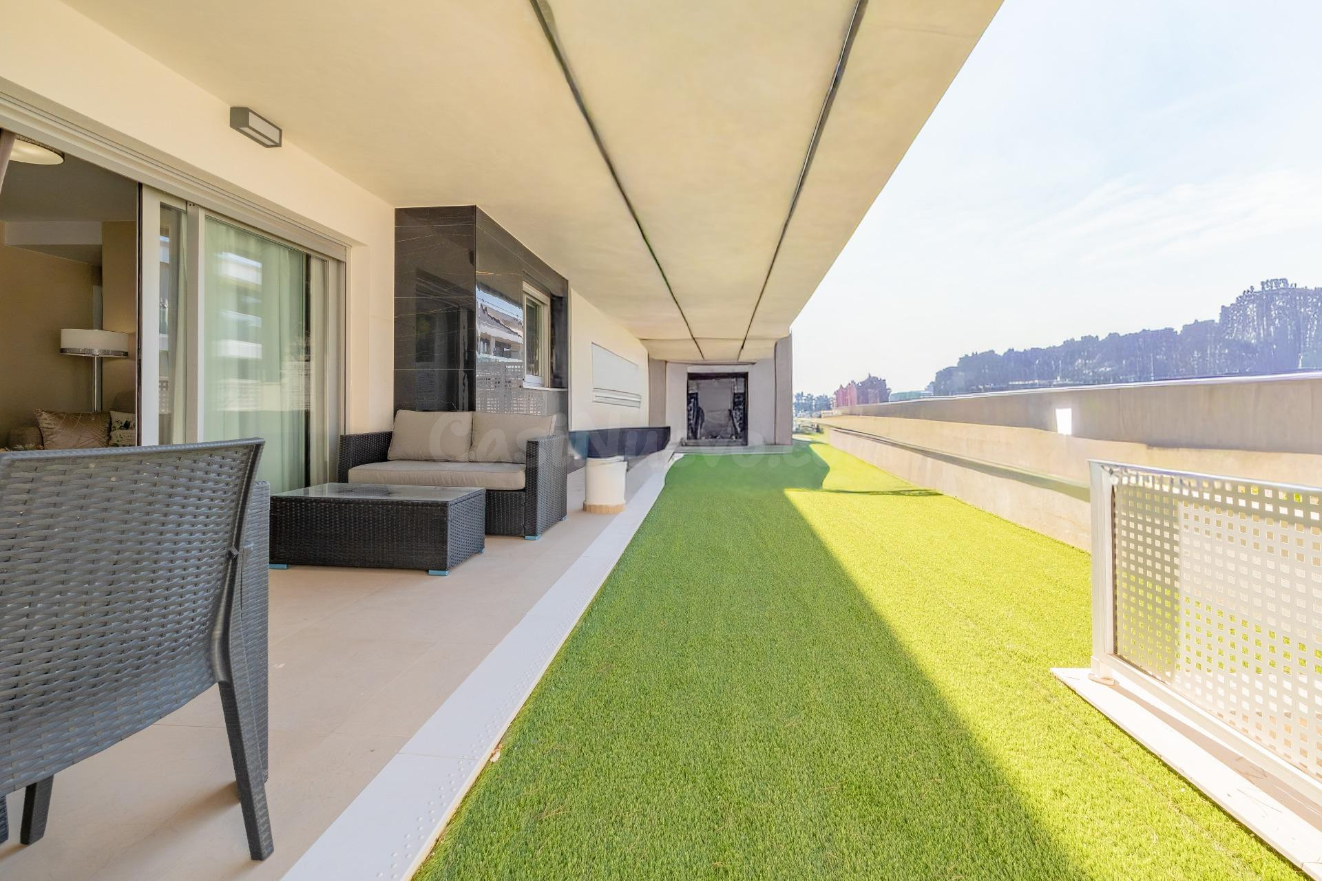 ESPECTACULAR APARTAMENTO EN PLANTA BAJA CON JARDIN EN TORRELASAL A 300 METROS DE LA PLAYA