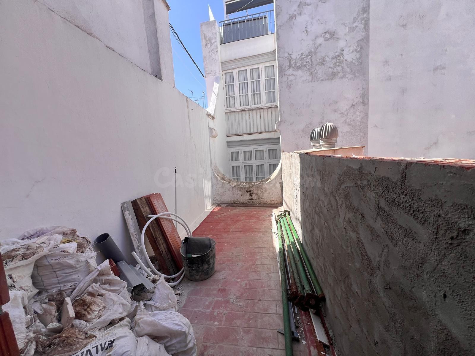 Ático-Dúplex de Ensueño en Cádiz cerca ayuntamiento - foto 3