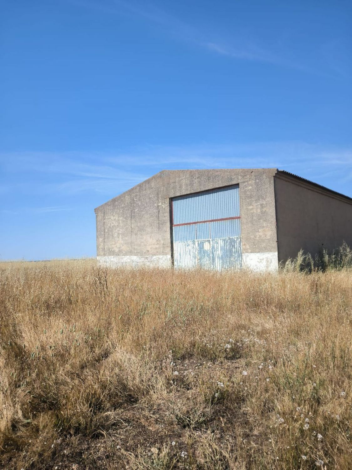 Local comercial 300m² en venta - Castilla y leon - foto 4