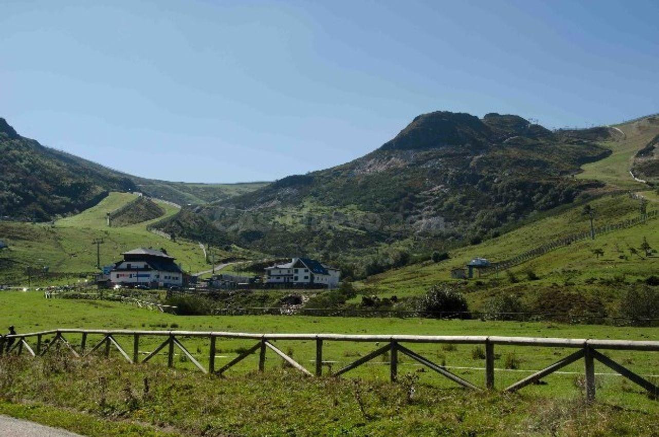 Estudio Acogedor en la Estación de Esquí de Valgrande, Pajares- ¡Ideal para los Amantes del Montañismo!