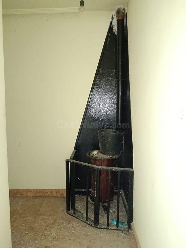 Amplio Piso Abuhardillado en el Centro de Nava por solo 31.0 - foto 4
