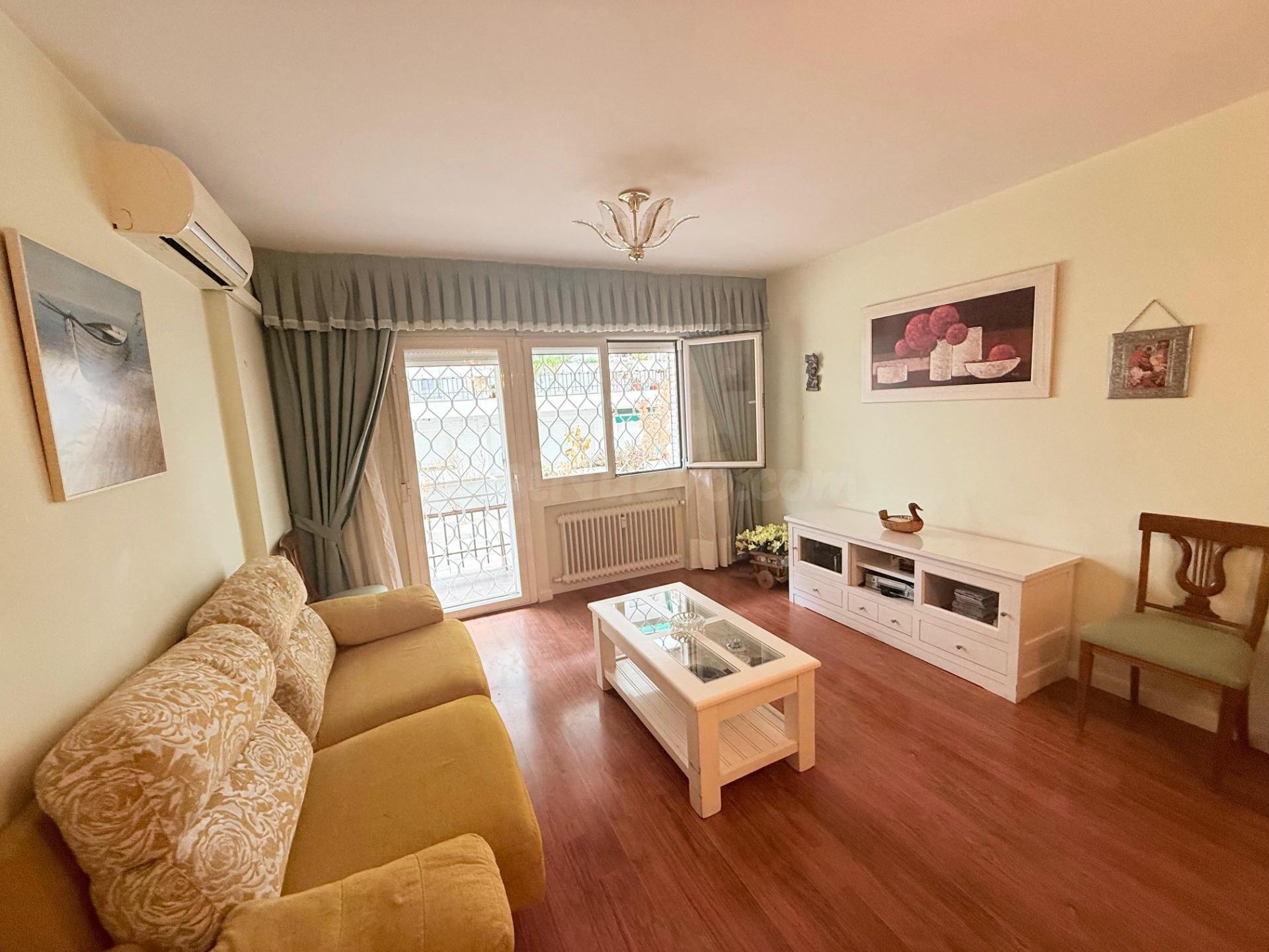 VENTA DE PISO EN PLENO DOMINIO  EN EL CENTRO DE MAJADAHONDA - foto 2