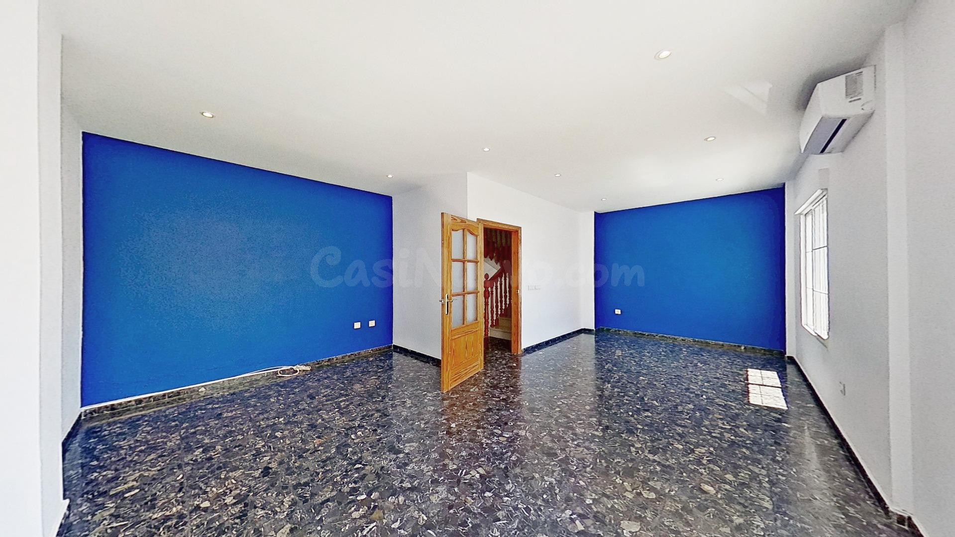 Casa amplia y luminosa con gran cochera en La Fabriquilla - foto 4
