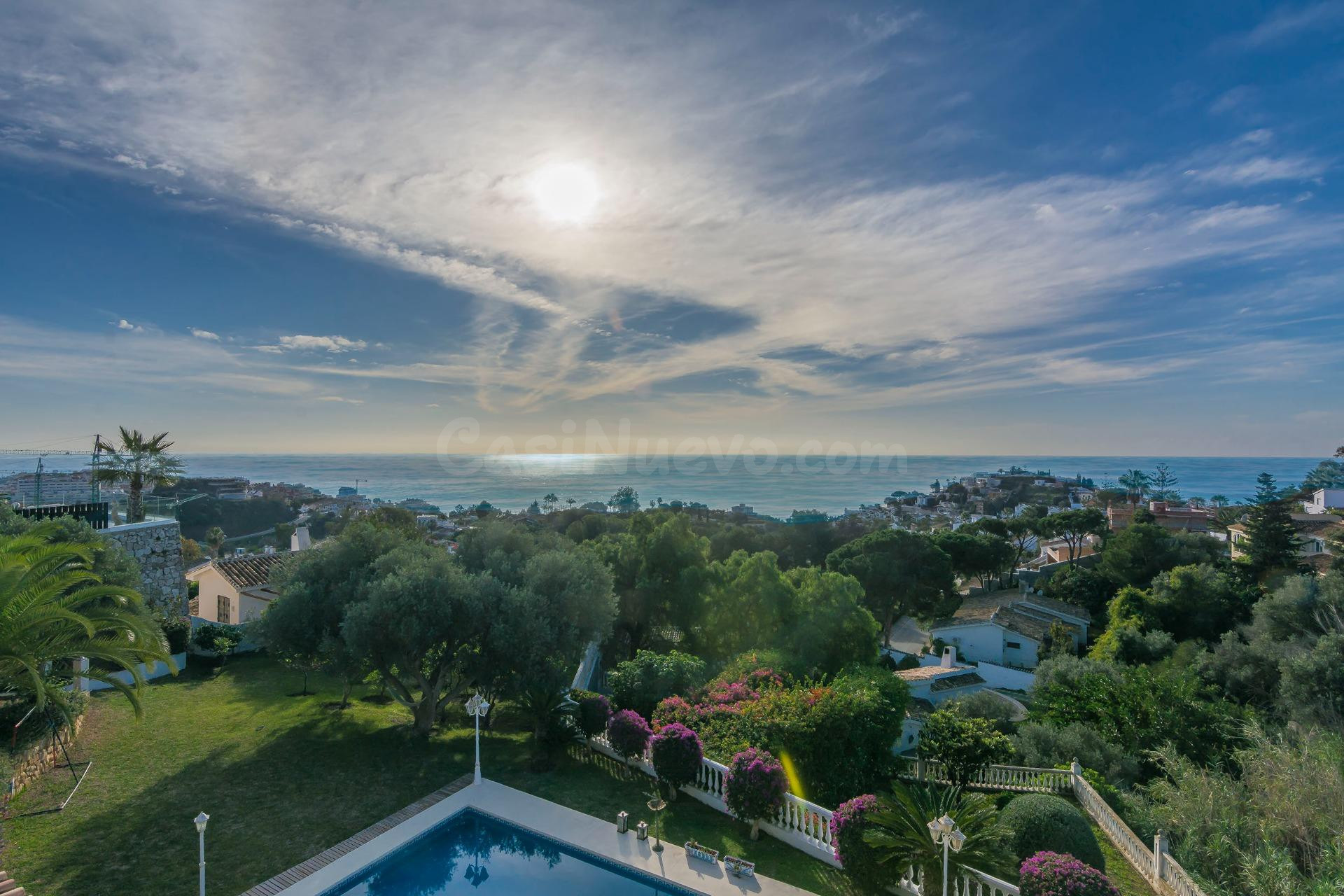ESPECTACULAR VILLA CON PRECIOSAS VISTAS AL MAR EN TORREMUELLE
