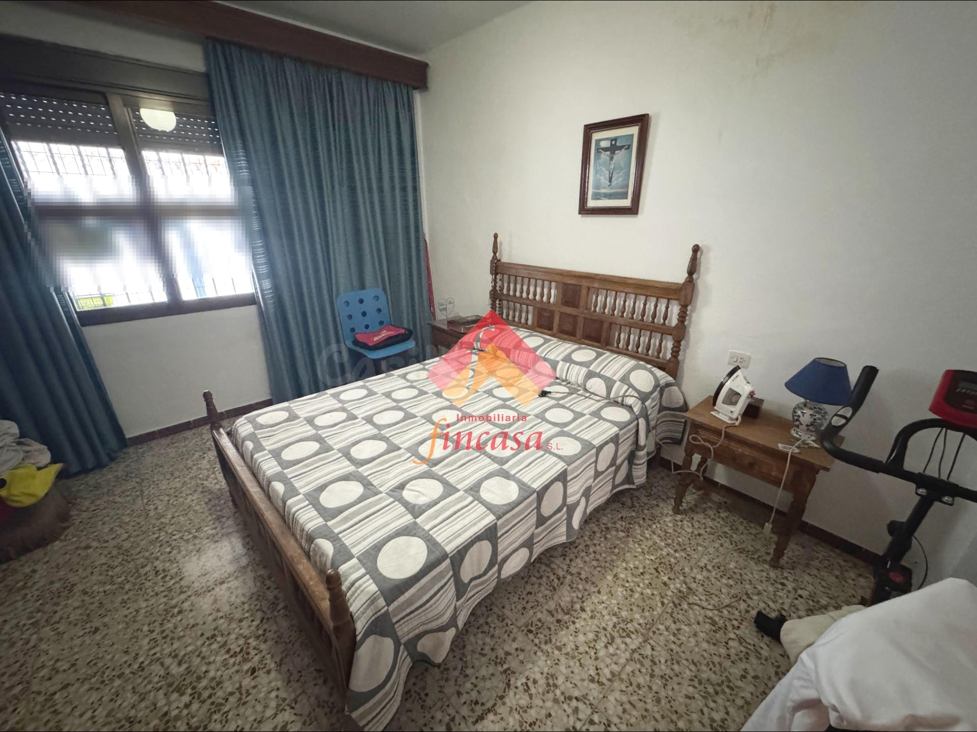 ¡¡ REBAJADA DE PRECIO !! CASA EN PLENO CENTRO CON COCHERA - foto 4
