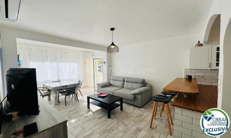 Apartamento reformado a pasos del mar con licencia turística