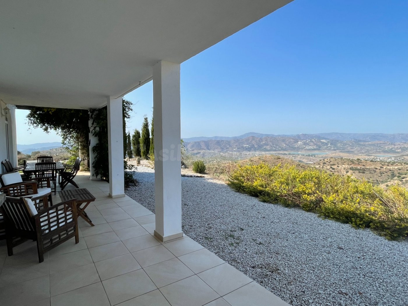 Exclusivo chalet con 9000m2 de parcela - foto 5