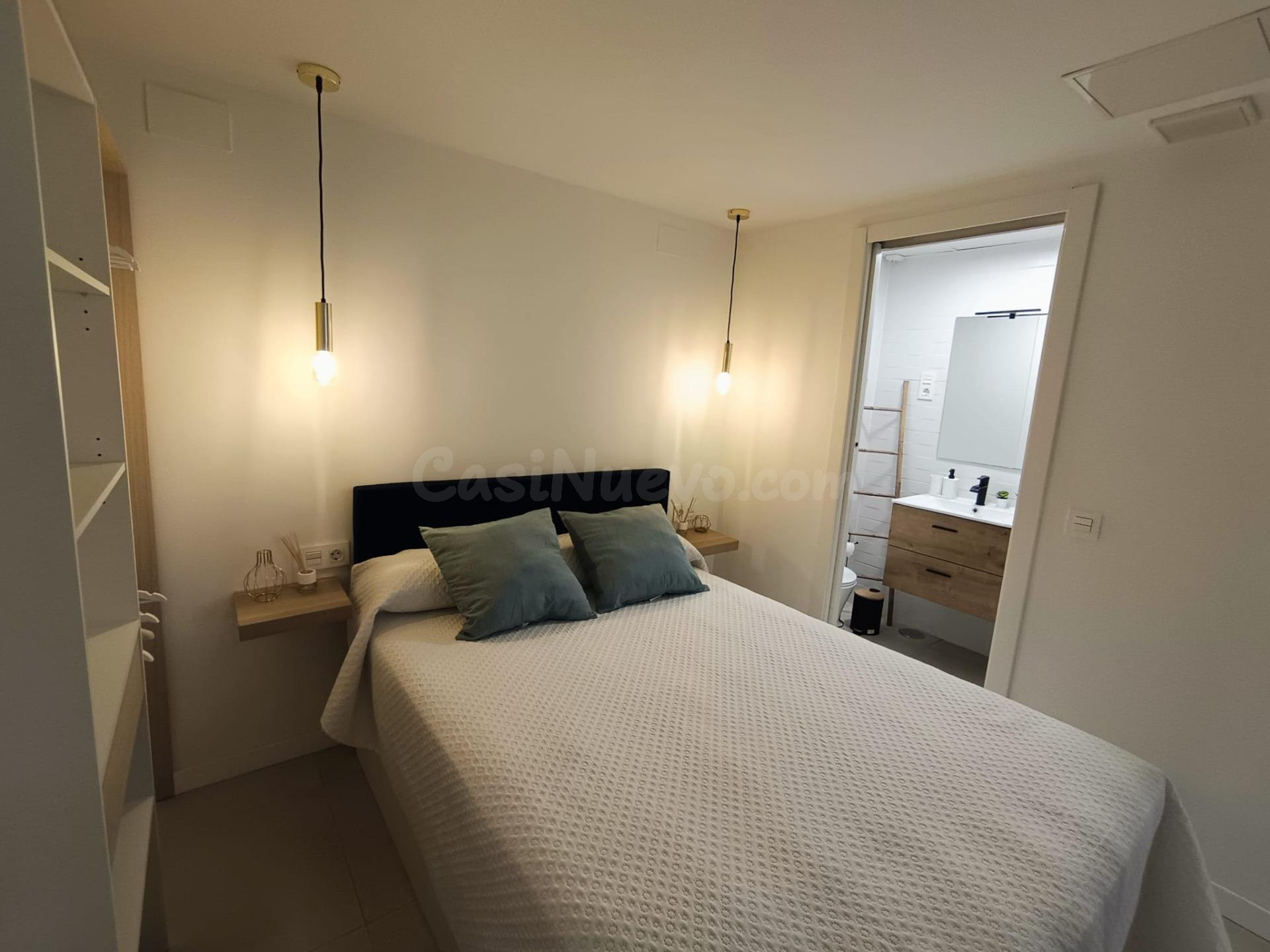 Venta en Torre del Mar  Local hecho Vivienda - foto 5