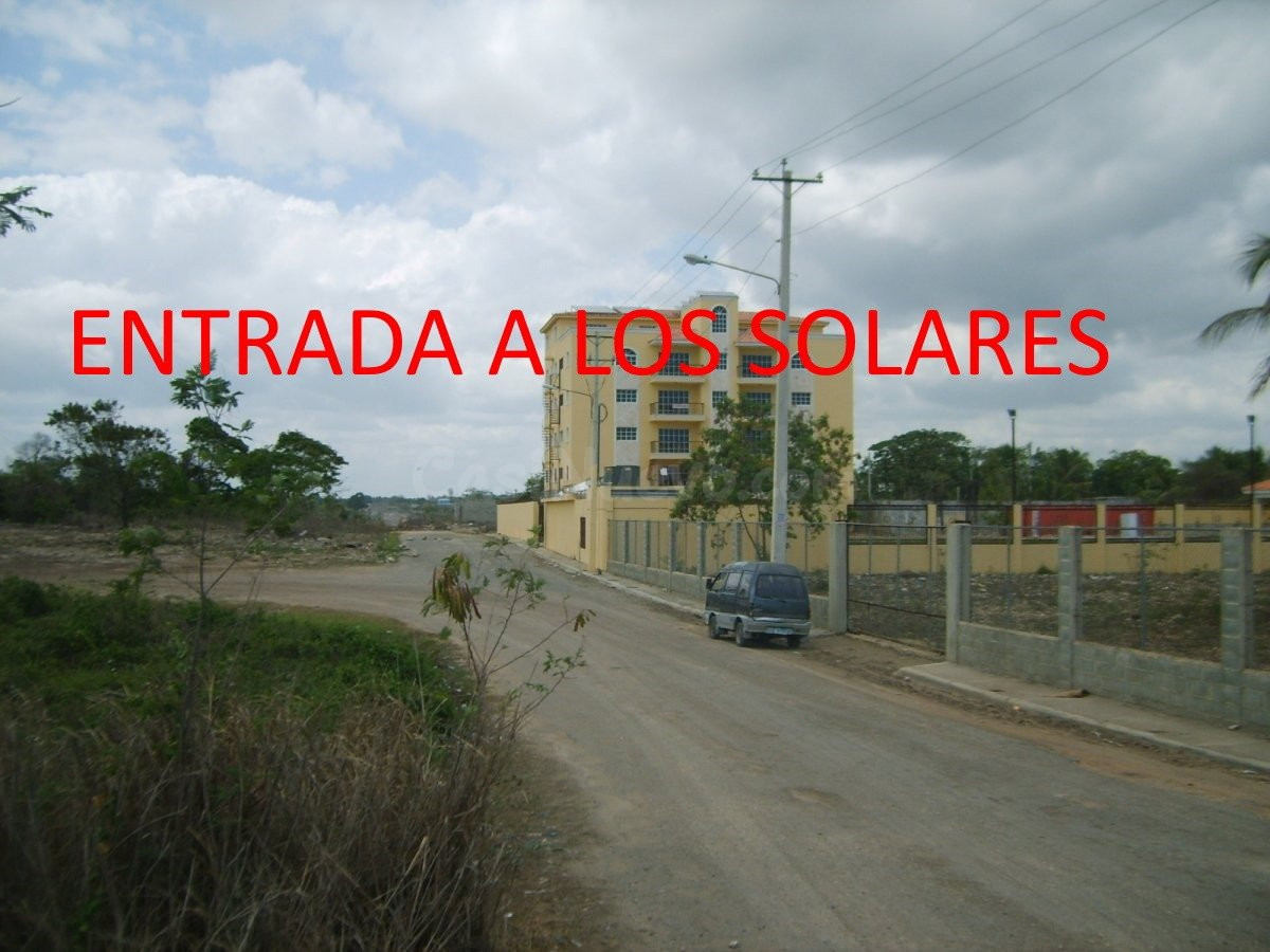 Solares por la Avenida Las Américas, Res. El Manantial