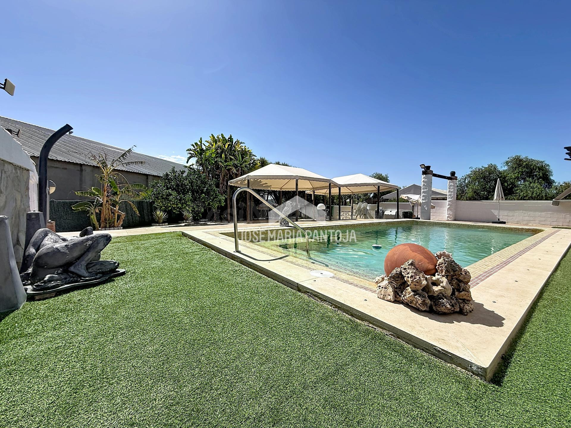 FINCA DE RECREO Y CHALET