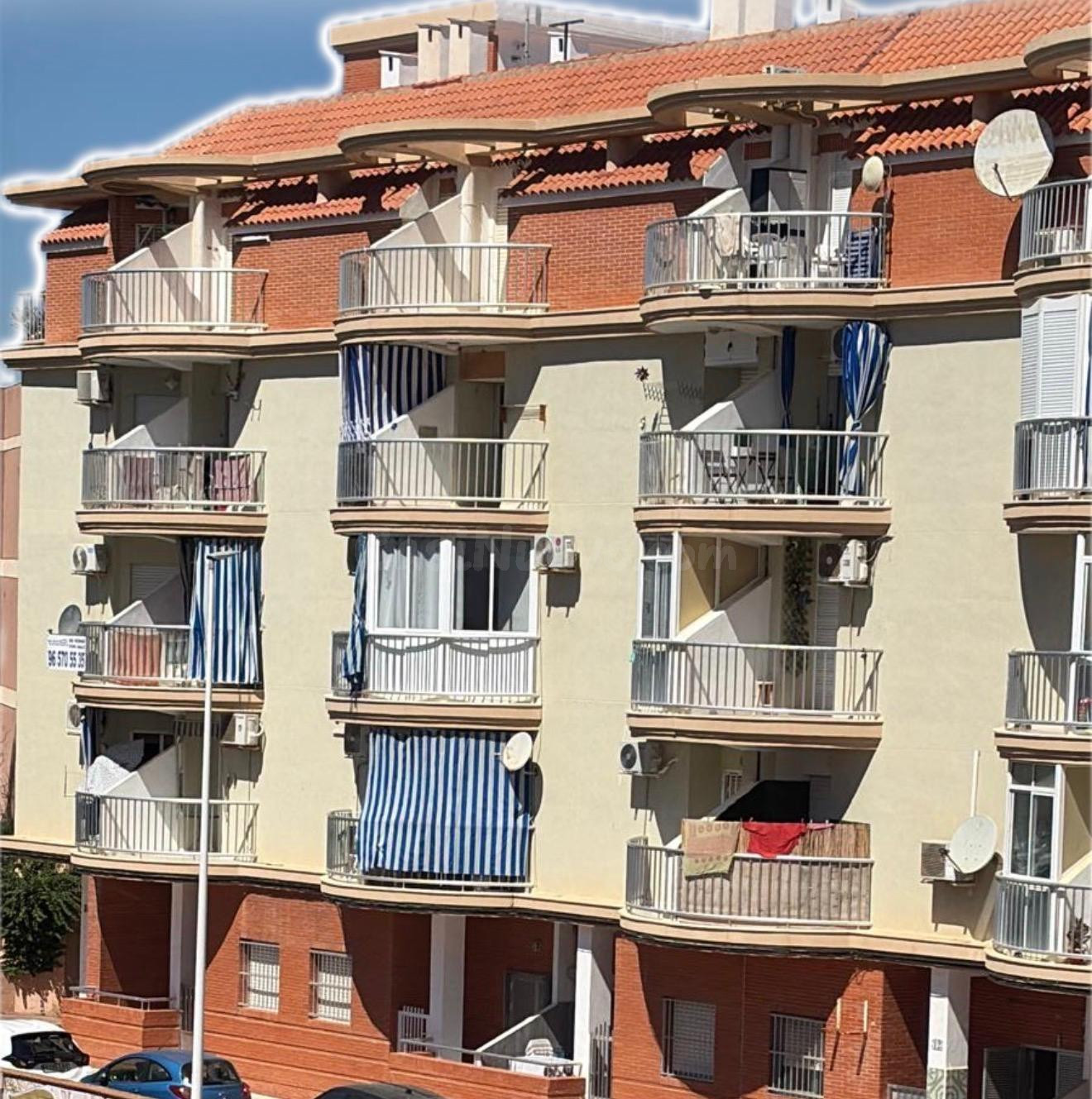 EXCEPCIONAL APARTAMENTO TOTALMENTE REFORMADO – A SOLO 200 METROS DEL MAR EN LA MATA