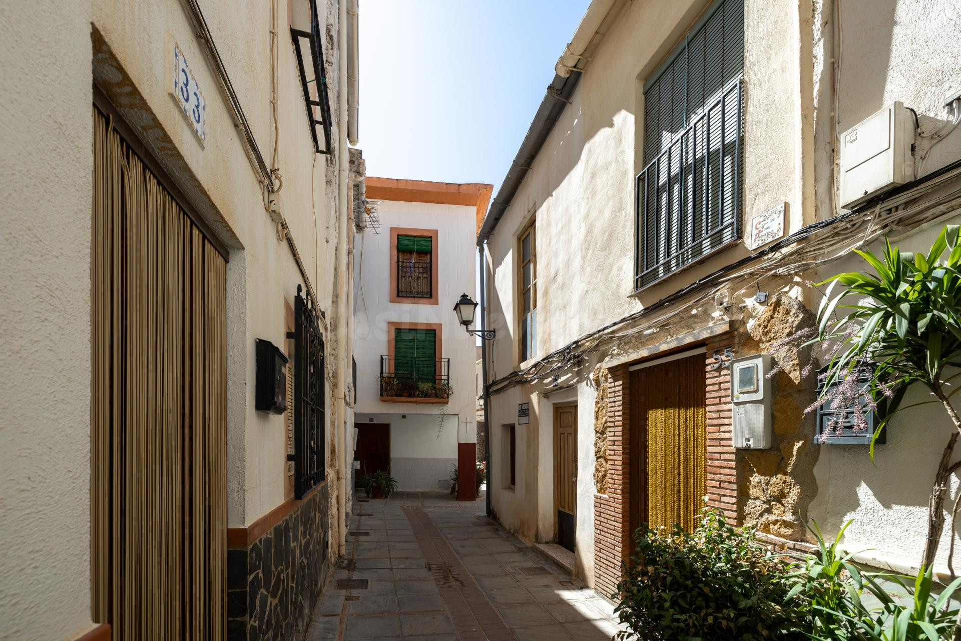 Casa de pueblo con terraza y jardín en el centro de Lanjarón - foto 3