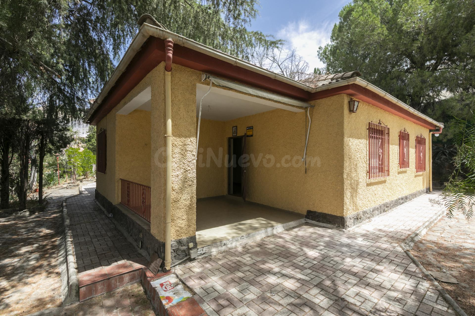 PARCELA URBANA CON CHALET Y GRAN POTENCIAL DE EDIFICACIÓN EN CENES DE LA VEGA