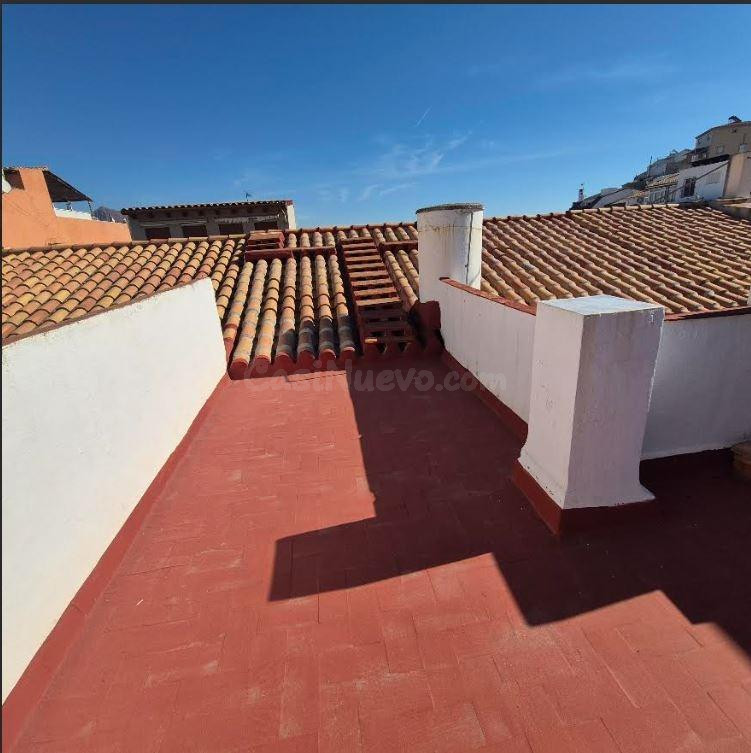 SE VENDE CASA TOTALMENTE REFORMADA EN EL GRUPO SAN ANTONIO - foto 4