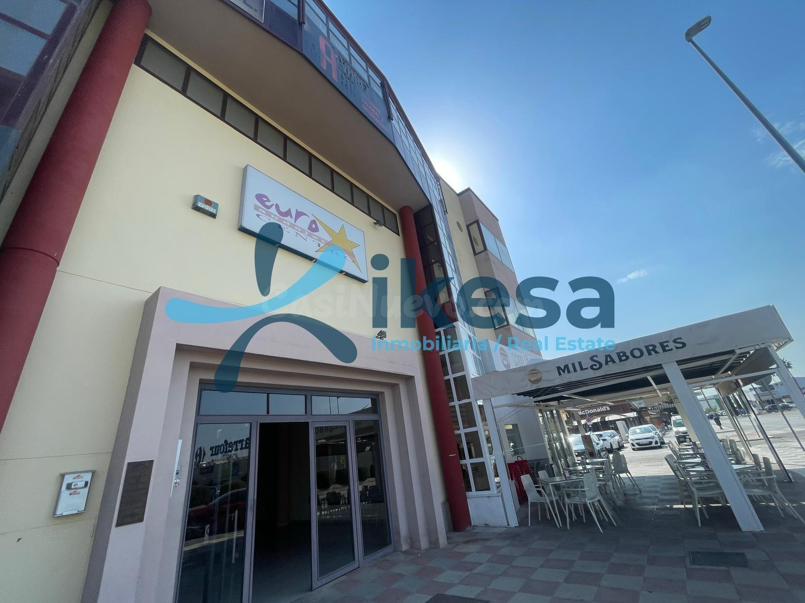 VENTA DE 4 LOCALES COMERCIAL EN ANDÚJAR (JAÉN) - foto 5