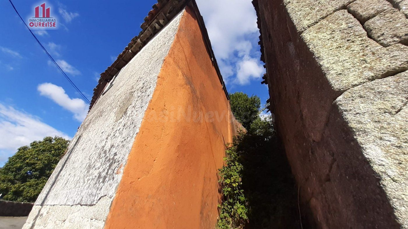 CASA DE PIEDRA SITA EN LA ZONA  DE VILAMARIN, A 15 MINUTOS D - foto 4
