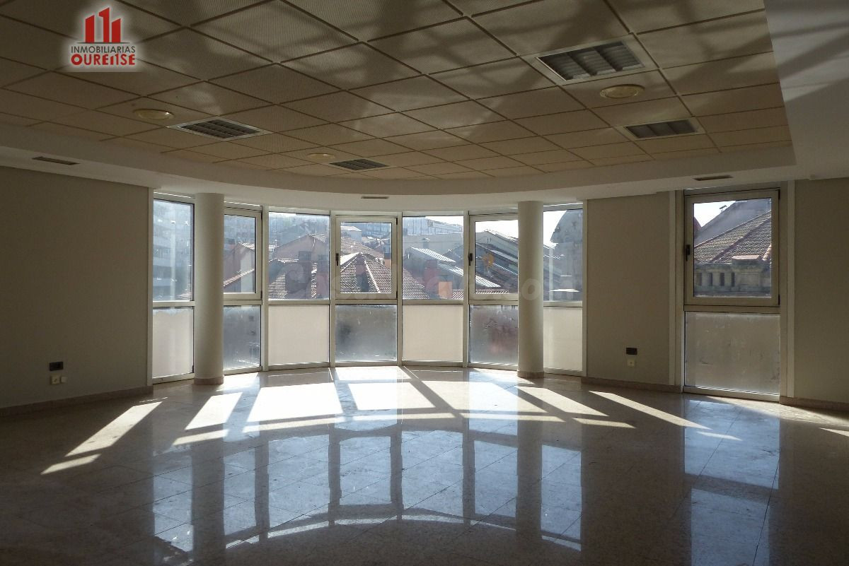 OFICINA EN PLENO CORAZÓN DE OURENSE