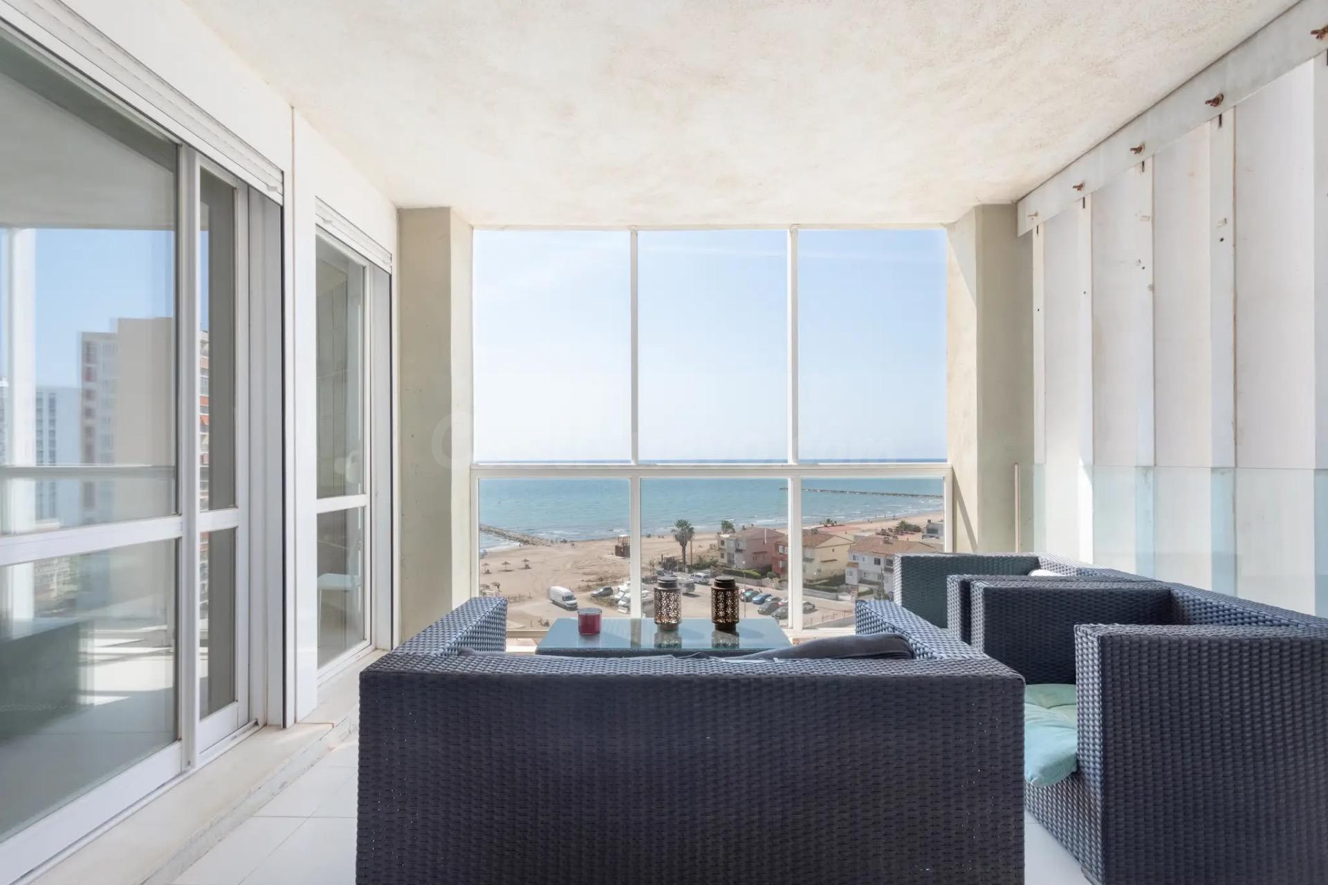 ÁTICO DÚPLEX CON DOS TERRAZAS FRENTE AL MAR - foto 4
