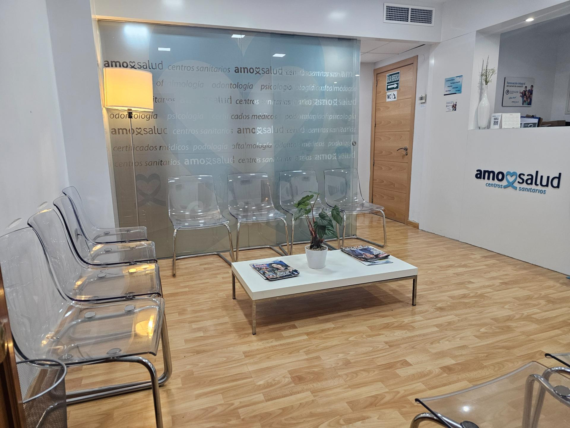 Gran Oportunidad de Inversión en Avda. de las Ollerías! Local-Oficina de 120 m2 con Múltiples Posibilidades!!!