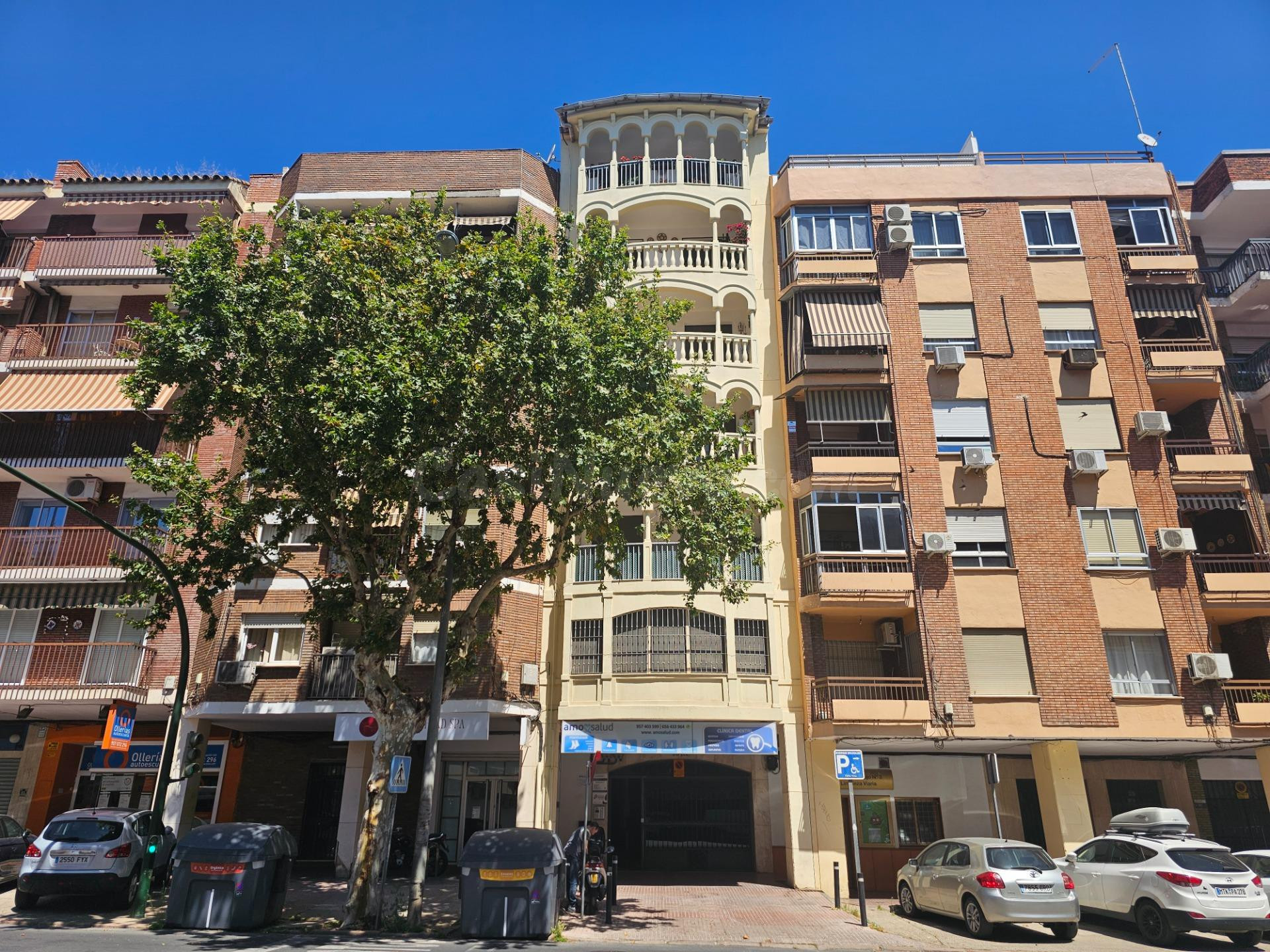 Gran Oportunidad de Inversión en Avda. de las Ollerías! Local-Oficina de 120 m2 con Múltiples Posibilidades!!!