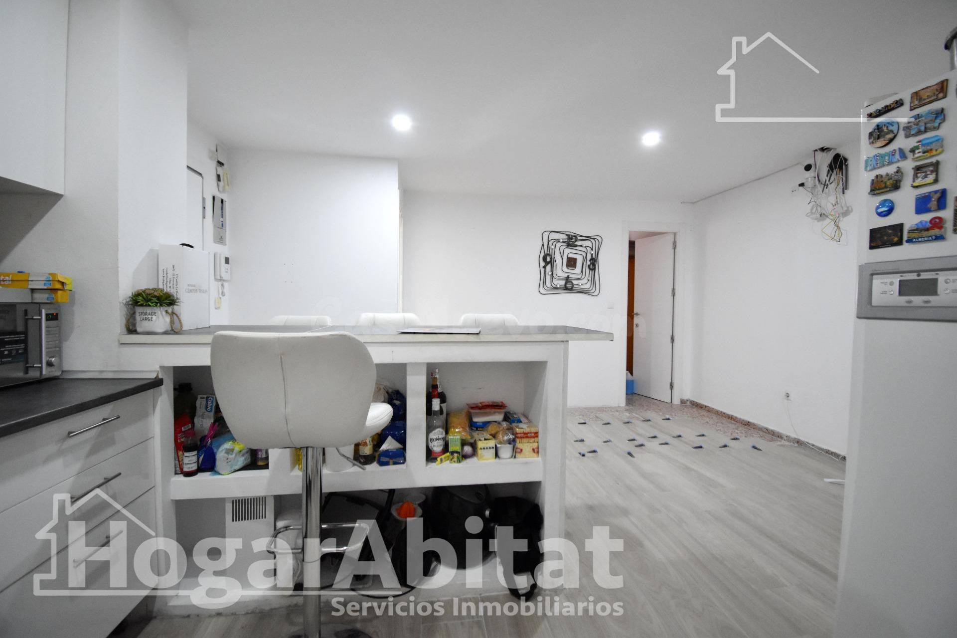 ¡REFORMADO A ESTRENAR! IMPECABLE, AMPLIO Y EXTERIOR CON BALCÓN