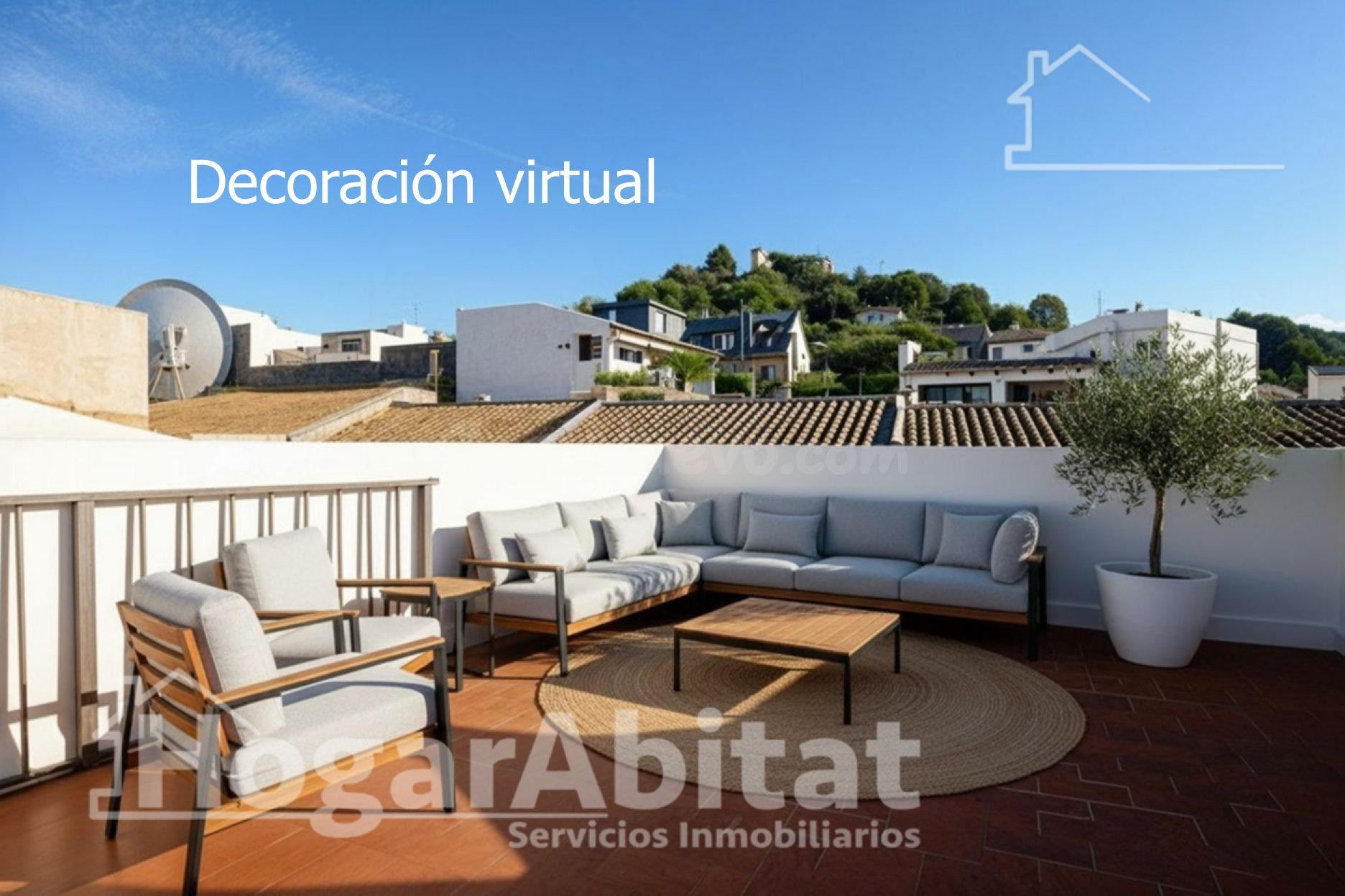 ¡VISTAS PANORÁMICAS! BONITA CASA, EXTERIOR Y LUMINOSA CON TERRAZA