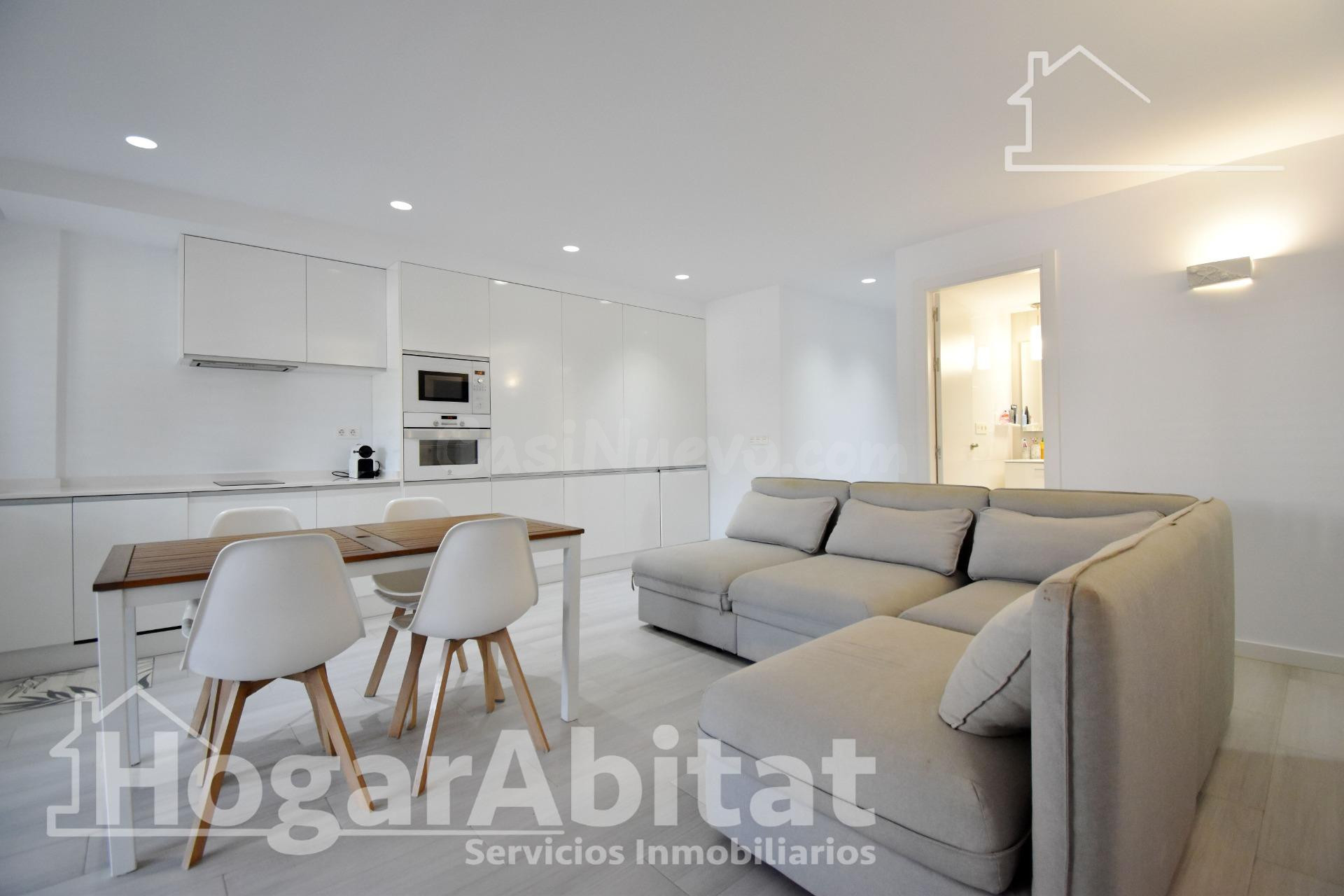 ¡PRIMERA LÍNEA DE PLAYA! REFORMADO EN RESIDENCIAL CON PISCINA Y TERRAZA