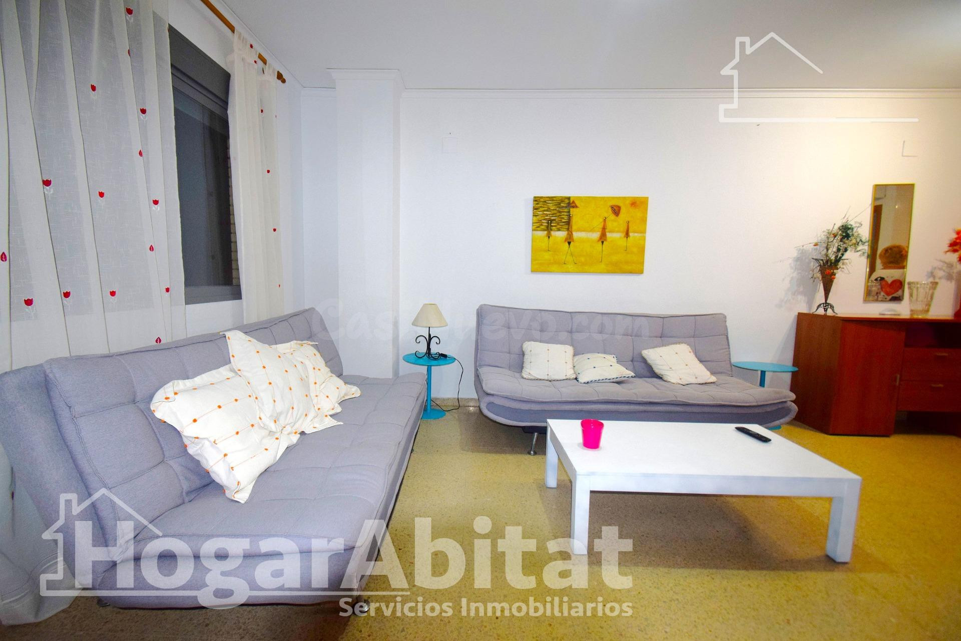 EN PRIMERA LÍNEA DE PLAYA CON TERRAZA, GARAJE Y ASCENSOR - foto 3