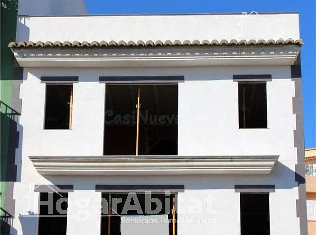 EDIFICIO PARA TERMINAR A TU GUSTO CON BALCÓN