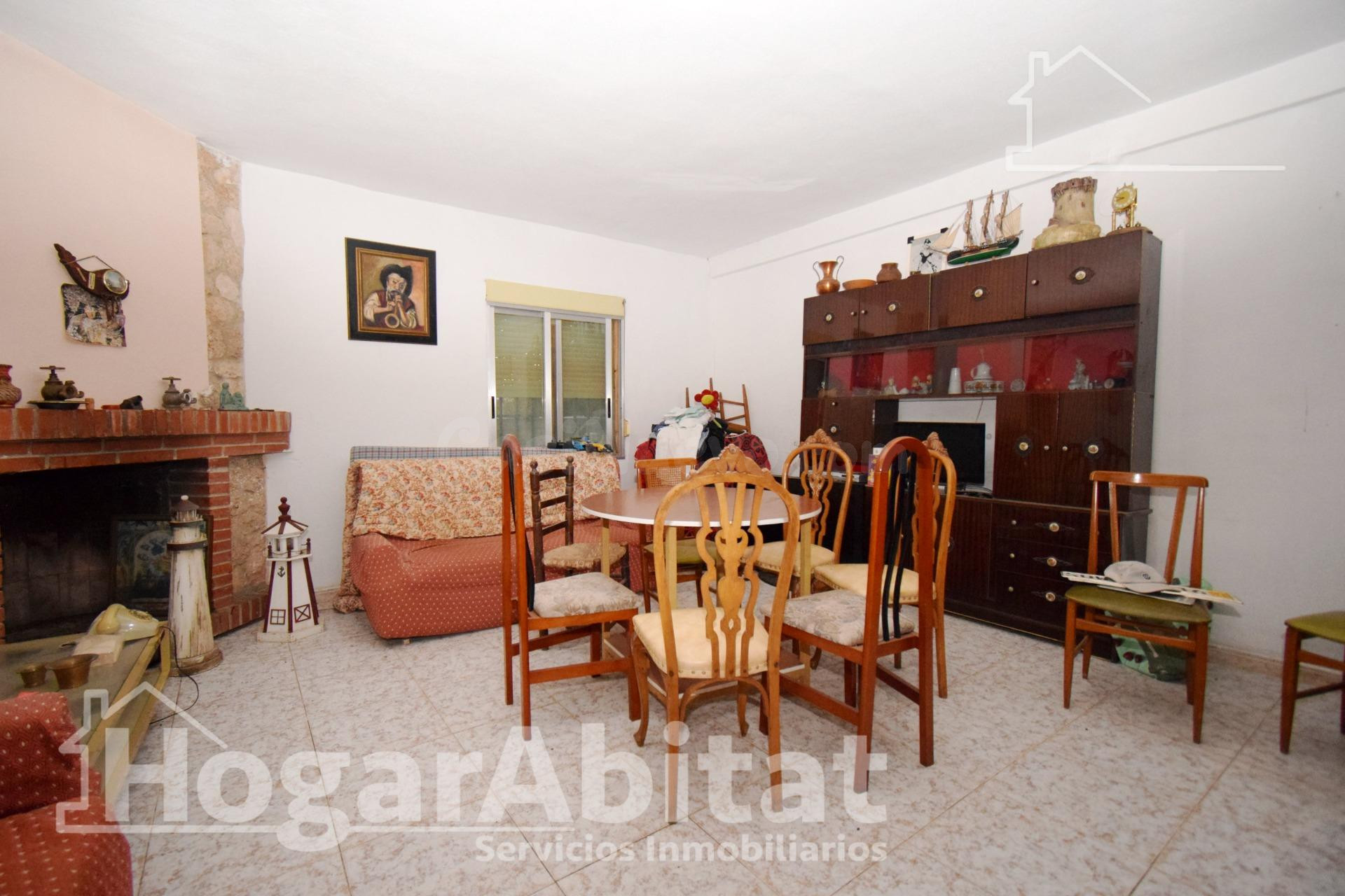 OPORTUNIDAD DE PROPIEDAD RUSTICA CON TERRENO Y PISCINA - foto 2