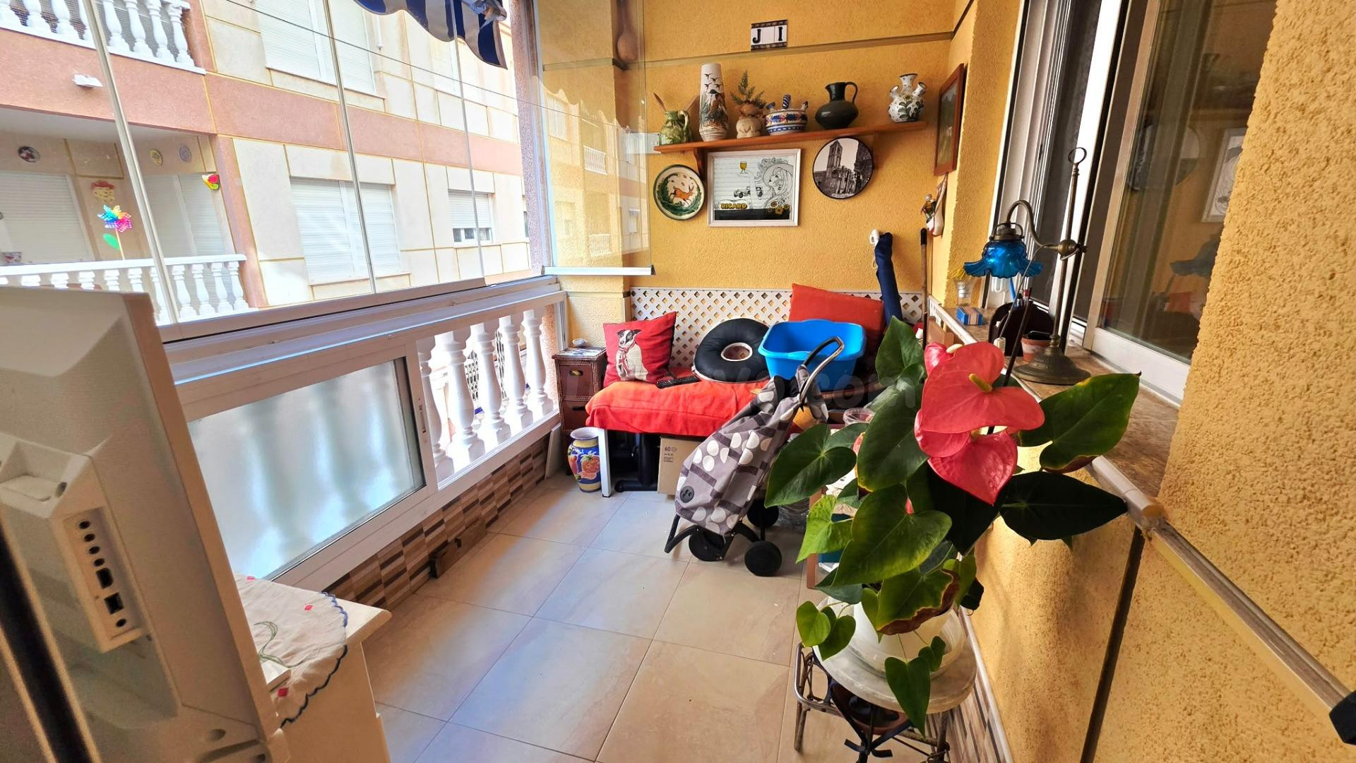 Apartamento de 2 Dormitorios a Un Paso de la Playa – La Mata, Torrevieja