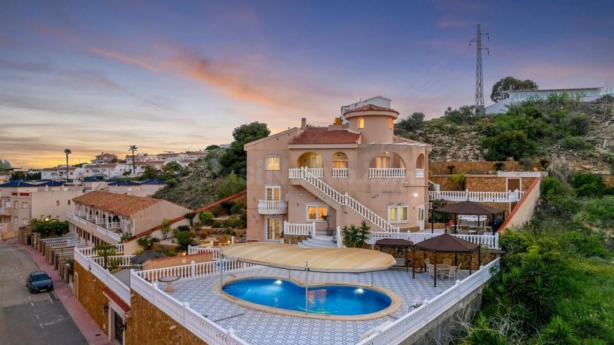 Villa 7 habitaciones 179m² en venta - Centro de la Ciudad Quesada