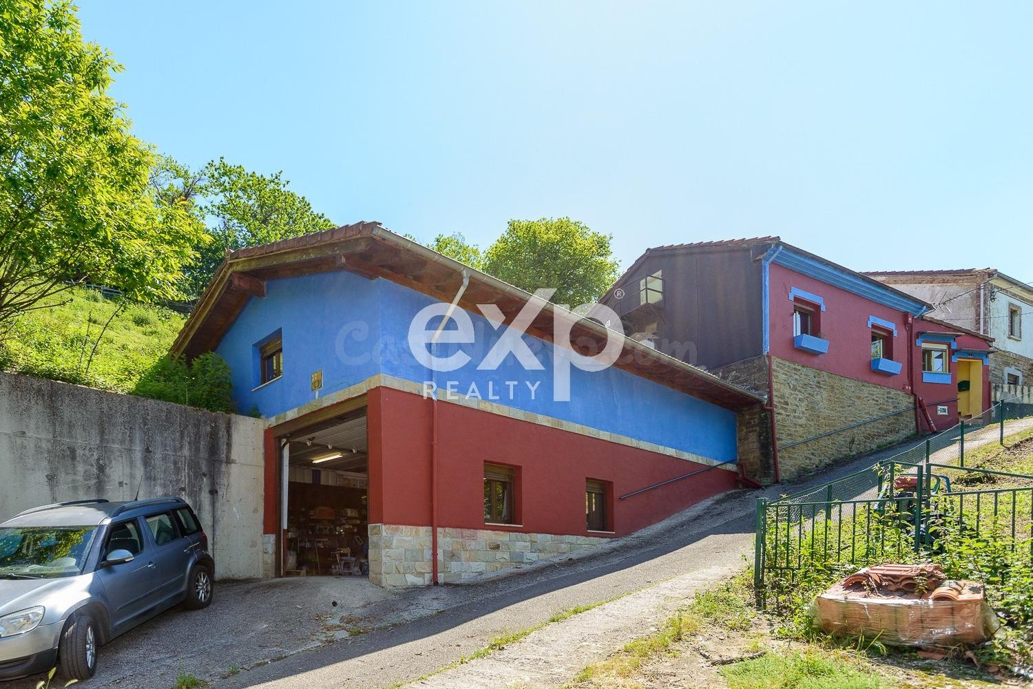 CASA CON FINCA +4.000mtrs LEER ANUNCIO OPCIONAL: COCHERA EN  - foto 2