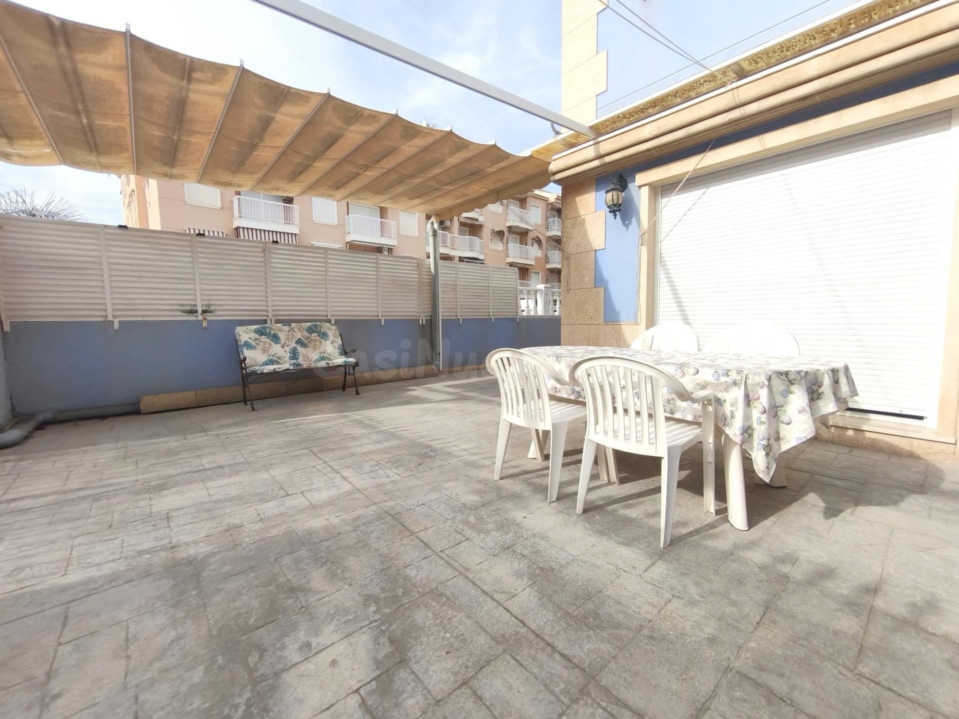 Espectacular vivienda con terraza privada de 90 m2 a 150 metros de la Playa del Tamarit | Espacio, comodidad y calidad de vida en Santa Pola