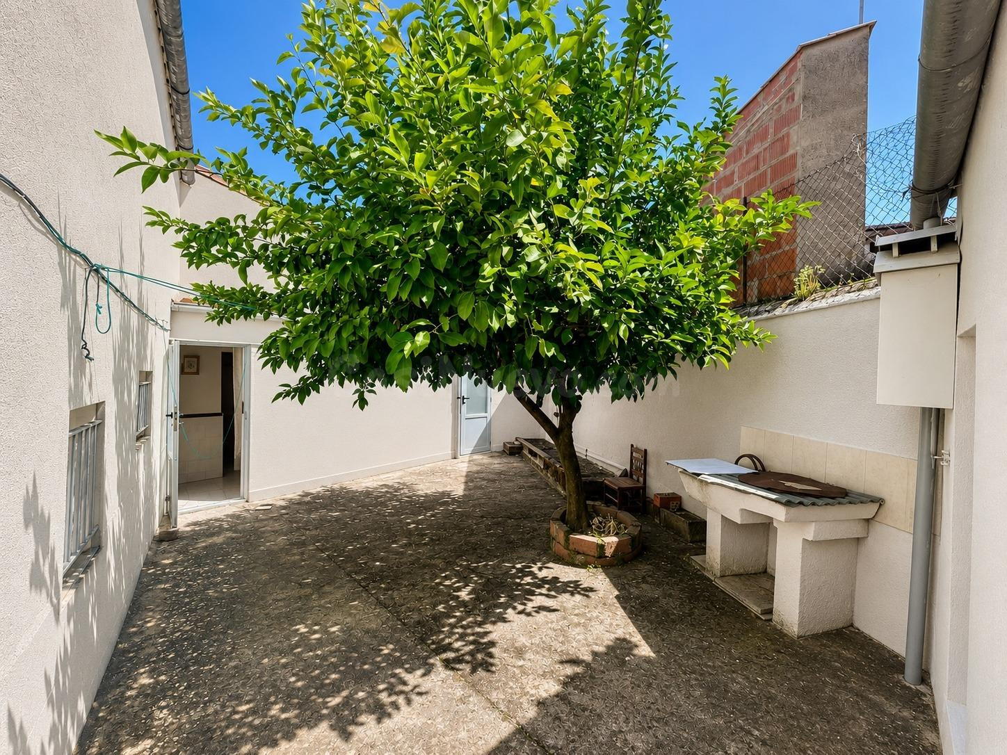 Una casa para volver al pueblo, disfrutar del verano y crear - foto 4