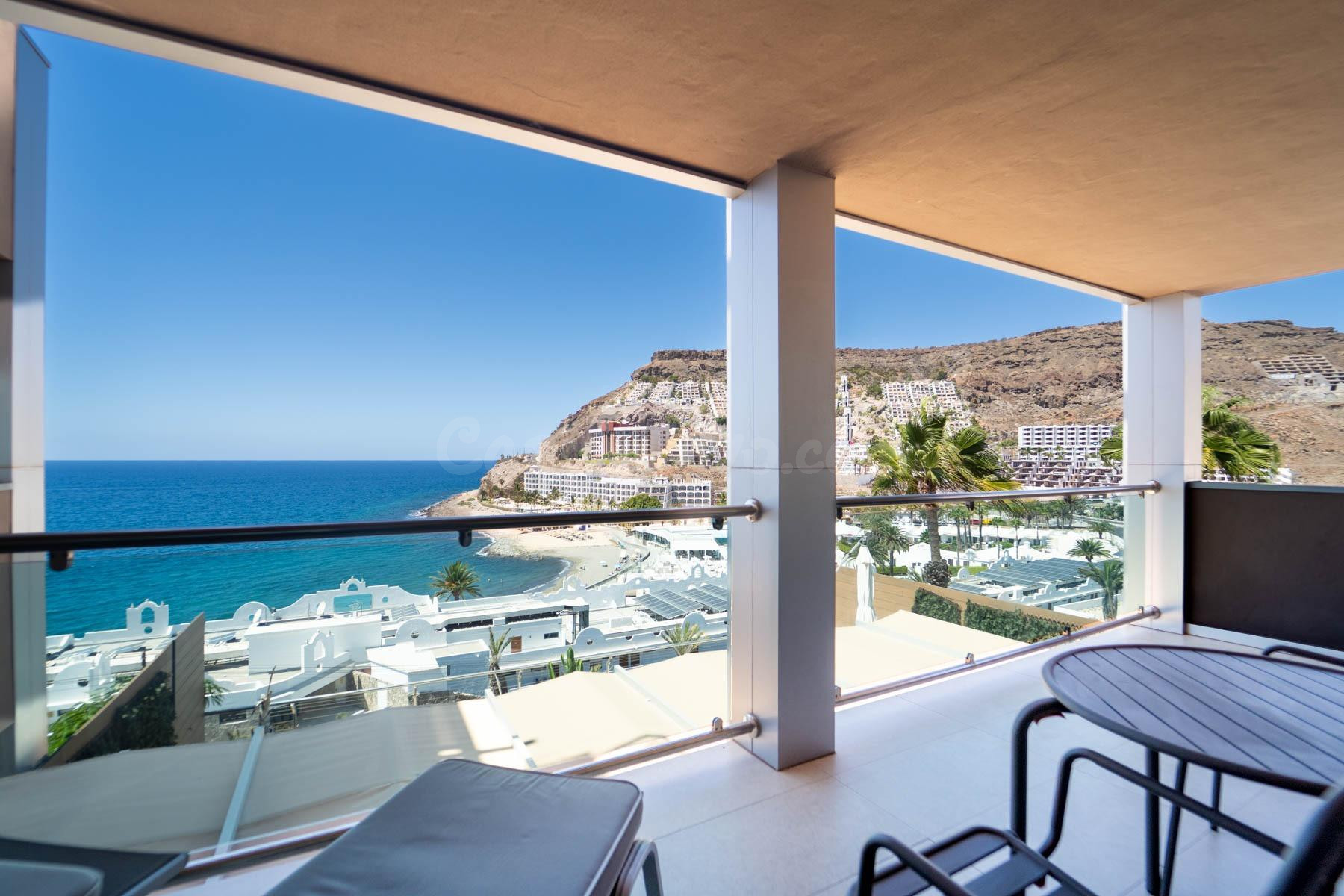 Exclusivo apartamento de 2 dormitorios con amplio balcón en Playa del Cura