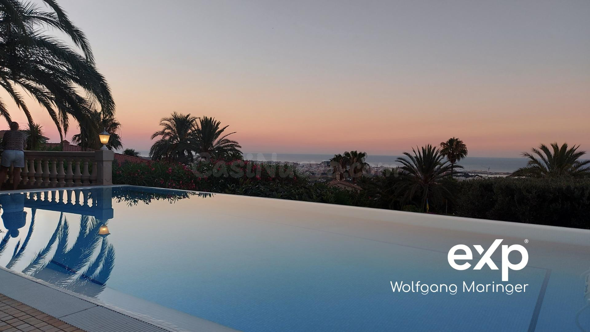 VILLA DE LUJO CON VISTAS PANORÁMICAS AL MEDITERRÁNEO