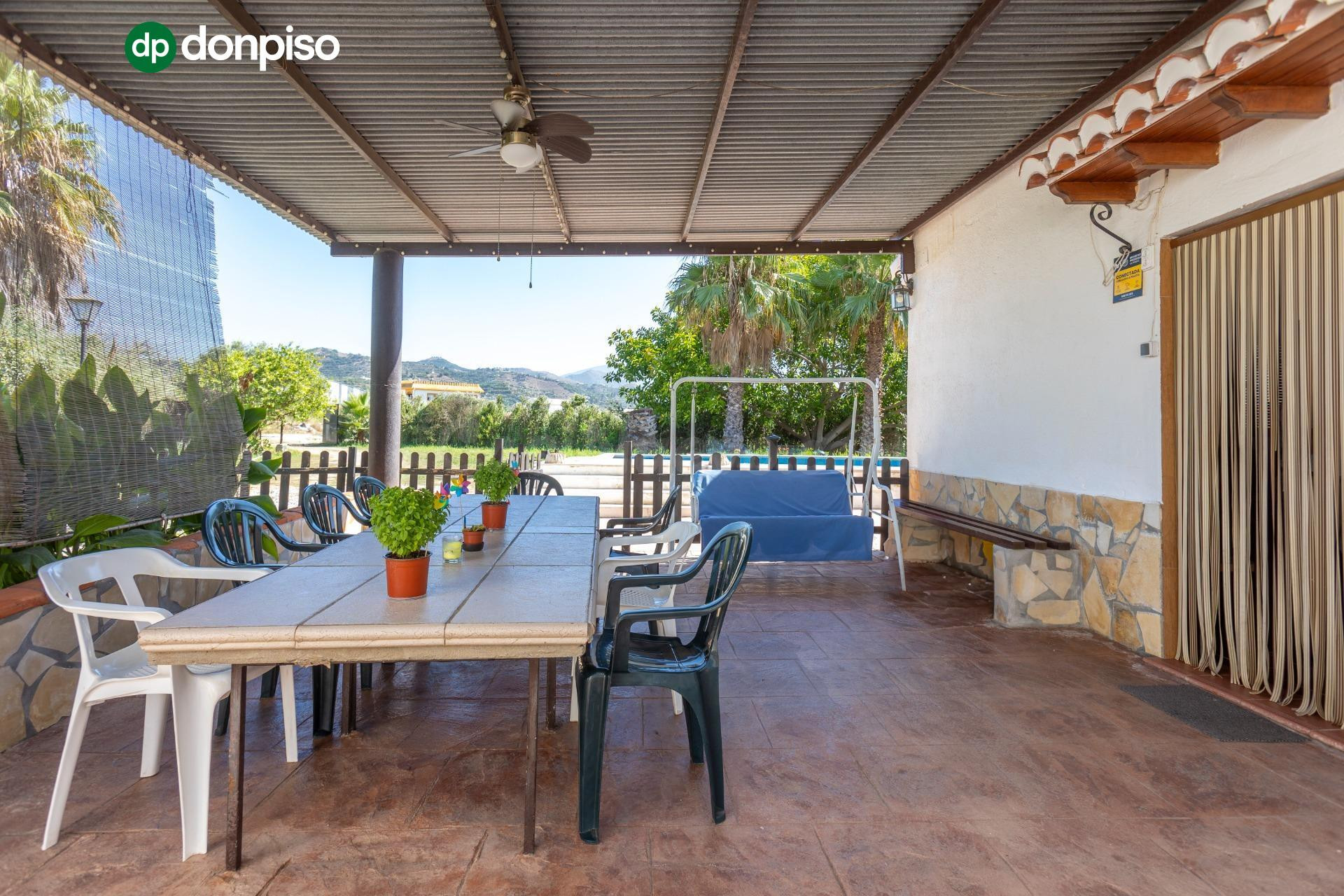CASA CORTIJO EN MOTRIL. SITUADA A 2,5 KM DE LA PLAYA - foto 4