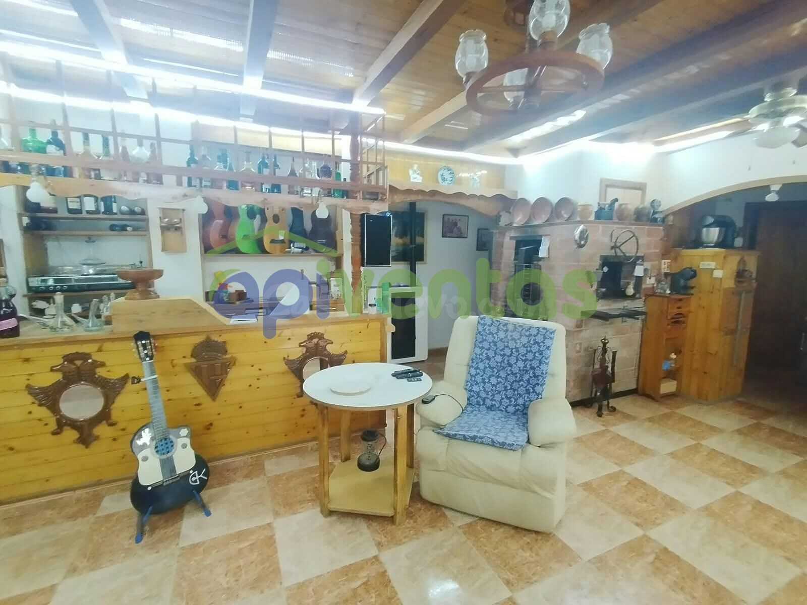 Casa vallada de 3 plantas