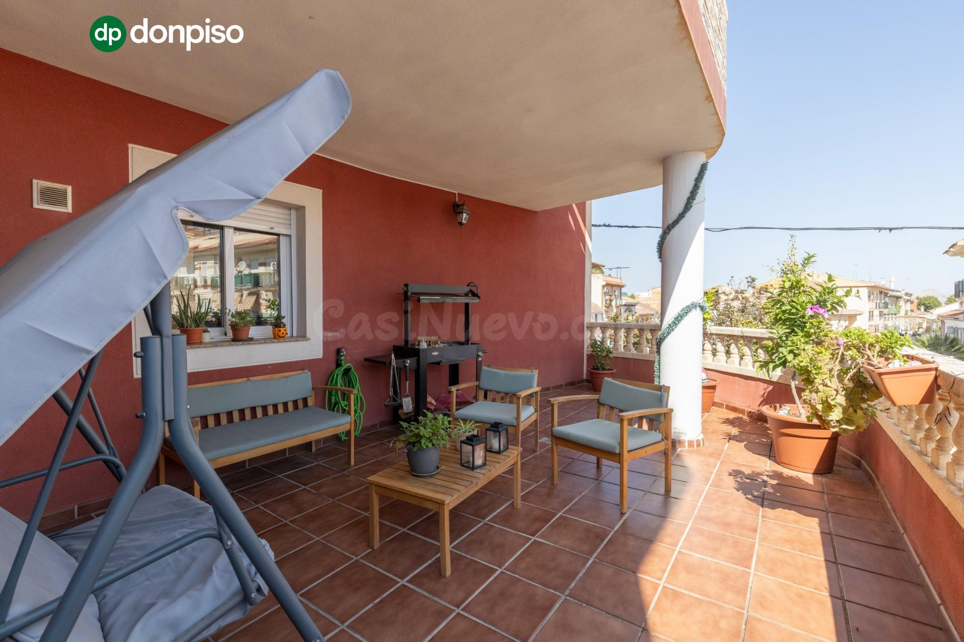 PISO CON TERRAZA DE 31 m2 Y COCHERA EN EL CENTRO DE HIJAR