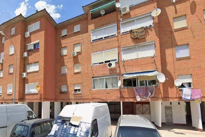 SE VENDE piso OKUPA en C Torrejon  de Torrejón de Ardoz - foto 3