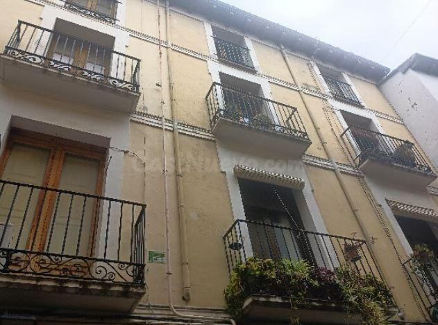 SE VENDE piso OKUPA en C Ramiro El Monje 18 de Huesca - foto 4