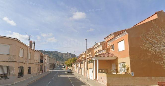 SE VENDE local comercial OKUPA en C CL GOYA,39 Esc:1 Pl:0 Pt - foto 2