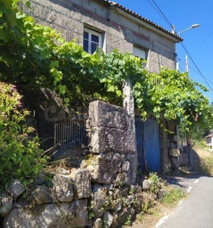 SE VENDE casa OKUPADA en Lugar[TR] Vilar -Pontesampaio Nº 55 Pontevedra