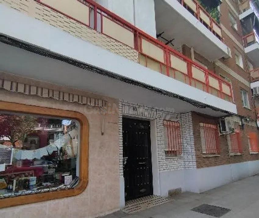 SE VENDE piso OKUPA en C Isabel La Catolica 20 de Pinto (Mad