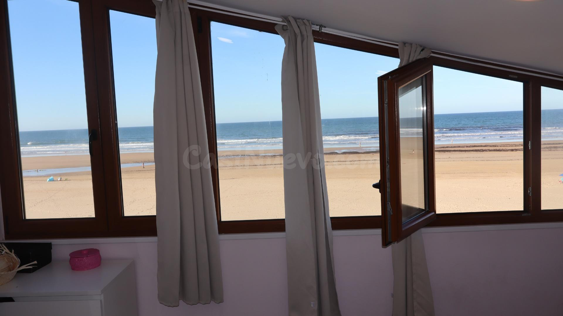 Apartamento a pie de playa en Playa de Berria – Vistas al ma - foto 3