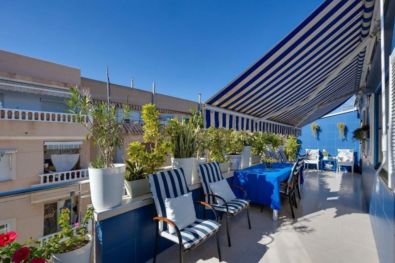 APARTAMENTO DE 3 DORMITORIOS 2 BAÑOS EN TORREVIEJA (PLAYA DEL CURA)